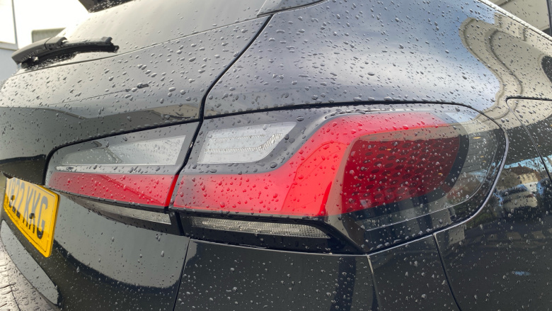 BMW 2 Series 220i MHT Luxury 5dr DCT Petrol Hatchback